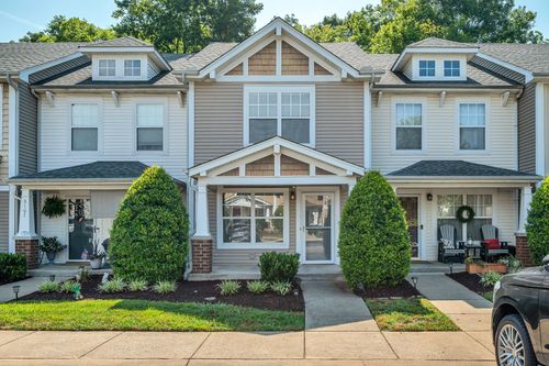 3105 Harpeth Springs Dr, Nashville, TN, 37221-2390 | Card Image