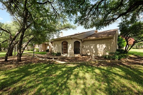 8117 East Ct, Austin, TX, 78759-8726 | Card Image