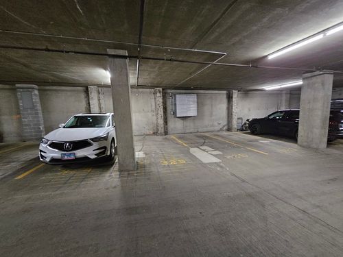 apt-804-400 W Ontario St, Chicago, IL, 60654-5784 | Card Image