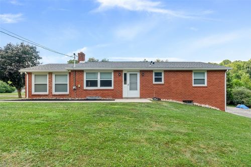 179 Story Rd, Export, PA, 15632-2676 | Card Image