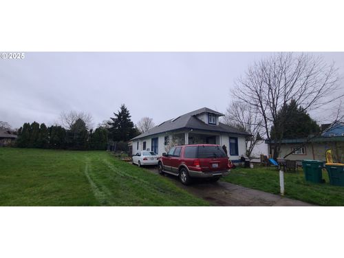 2120 19th Ave, Forest Grove, OR, 97116-2418 | Card Image