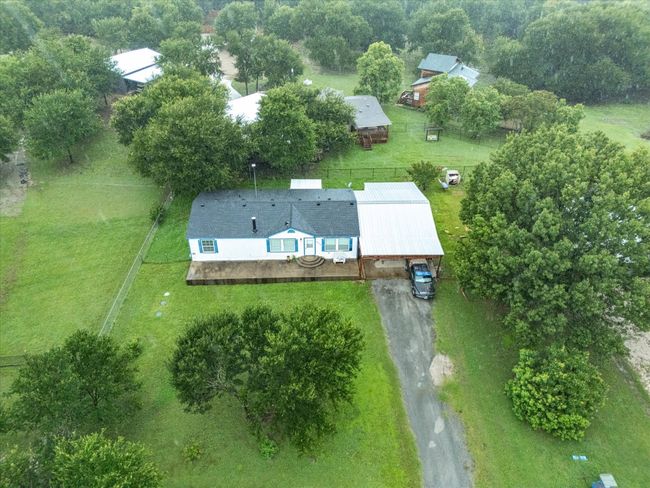403 Se County Road 3048 C, House other with 3 bedrooms, 2 bathrooms and null parking in Corsicana TX | Image 29