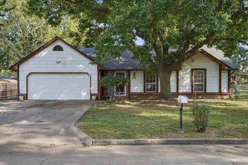 1212 N Douglas Drive, Claremore, OK, 74017 | Card Image