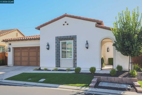 1605 Chianti Ln, Brentwood, CA, 94513-5273 | Card Image