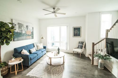 821 Vibe Pl, Nashville, TN, 37216-2541 | Card Image