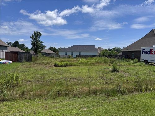 21297 Lake Maurepas Ct, Ponchatoula, LA, 70454-4559 | Card Image