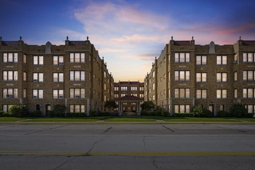24-1622 18th Ave, Rock Island, IL, 61201-4304 | Card Image