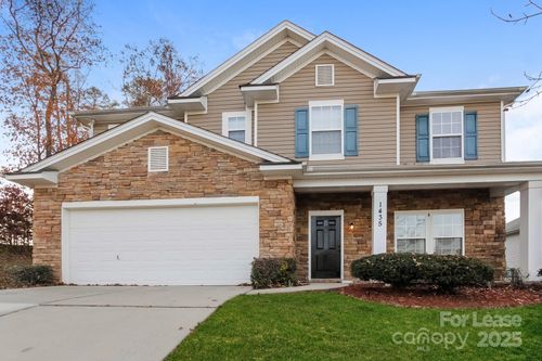 1435 Southern Sugar Dr, Charlotte, NC, 28262-2563 | Card Image