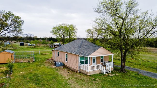 28360 Arbeka Rd, House other with 2 bedrooms, 1 bathrooms and null parking in Henryetta OK | Image 16