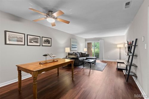 104-1926 Hunting Lake Ct, Kirkwood, MO, 63122-5252 | Card Image