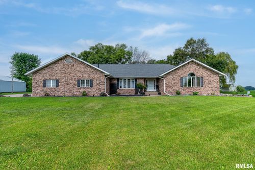 2363 Spicer Ave, Wilton, IA, 52778-9275 | Card Image