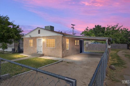 221 Wood St, Bakersfield, CA, 93307-1546 | Card Image