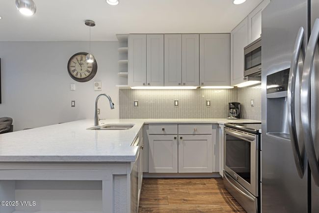 2311 - 1100 N Frontage Rd W, Condo with 2 bedrooms, 2 bathrooms and null parking in Vail CO | Image 13
