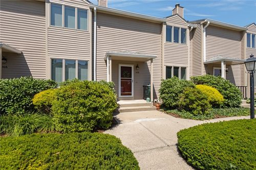 20b-20 Tamarac Dr, Greenville, RI, 02828-2537 | Card Image