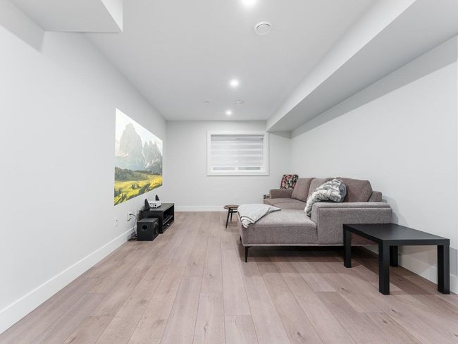 11120 241a St, House other with 5 bedrooms, 5 bathrooms and 4 parking in Maple Ridge BC | Image 25