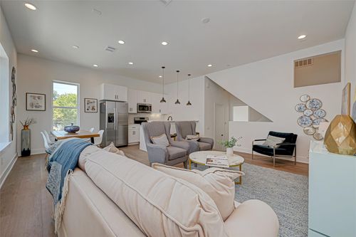 6032 Beall St, Houston, TX, 77091-4212 | Card Image