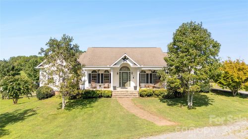150 Rabbit Moffitt Rd, Rutherfordton, NC, 28139-6920 | Card Image