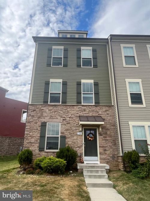 3309 Stone Barn Dr, URBANA, MD, 21704-7643 | Card Image