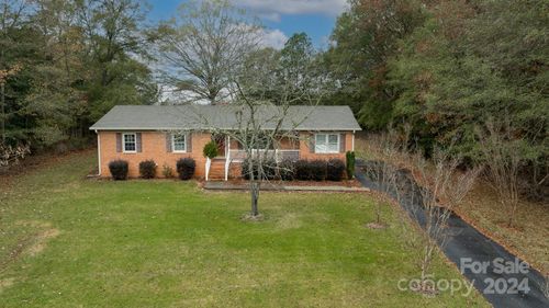 5720 Wintercrest Lane, Catawba, SC, 29704 | Card Image