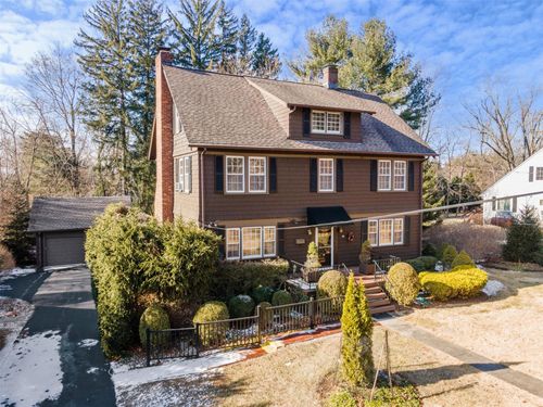 22 Willetts Road, Mount Kisco, NY, 10549 | Card Image