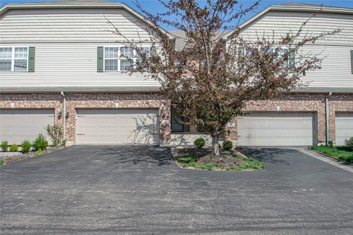 3164 Cobblestone Ln, Kettering, OH, 45429-5968 | Card Image