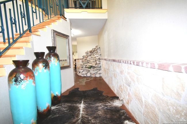 8389 E Loop 1604 S, House other with 5 bedrooms, 5 bathrooms and null parking in Adkins TX | Image 9