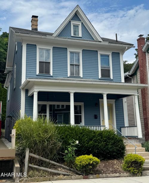 769 Washington Ave, Tyrone, PA, 16686-1342 | Card Image