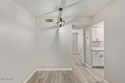 06-3406 E Pinchot Ave, Phoenix, AZ, 85018-7406 | Card Image