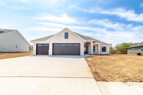4512 Royal County Rd, COLUMBIA, MO, 65201-8432 | Card Image