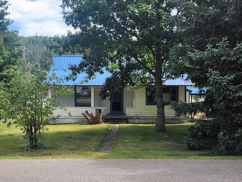 111 S Main St, Metaline, WA, 99152-9999 | Card Image