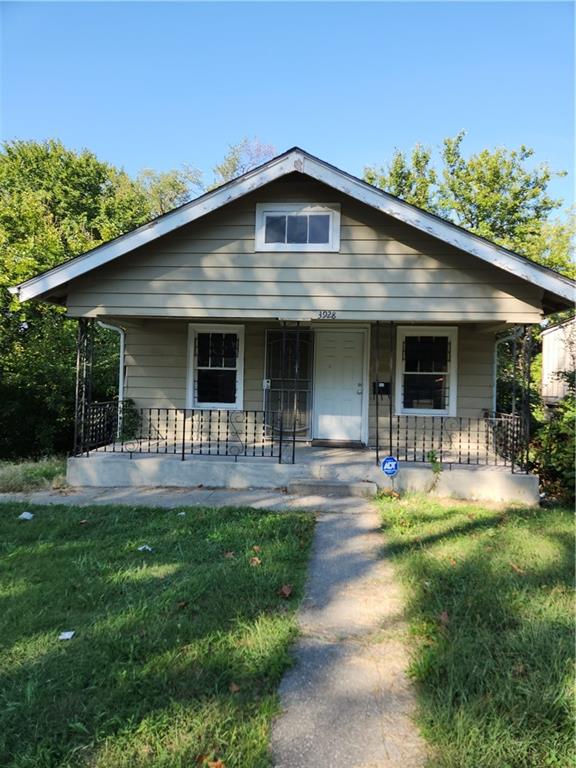 Mersington Ave, Kansas City, MO 64130