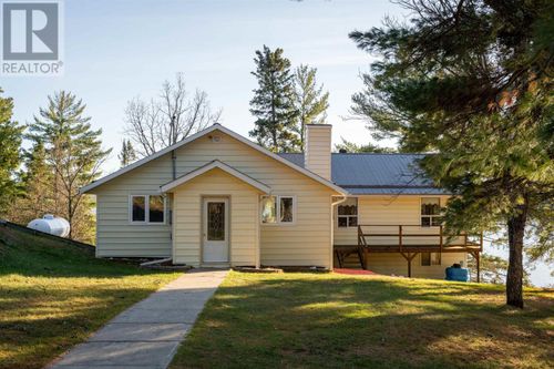 21 Tinkers Rd, Nestor Falls, ON, P0X0A2 | Card Image