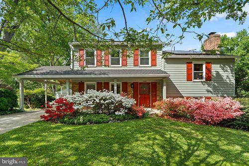 8306 Briar Creek Dr, ANNANDALE, VA, 22003-4641 | Card Image