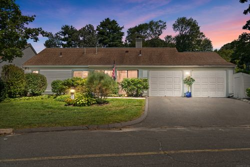 5-5 Catalpa Ct, Avon, CT, 06001-4511 | Card Image