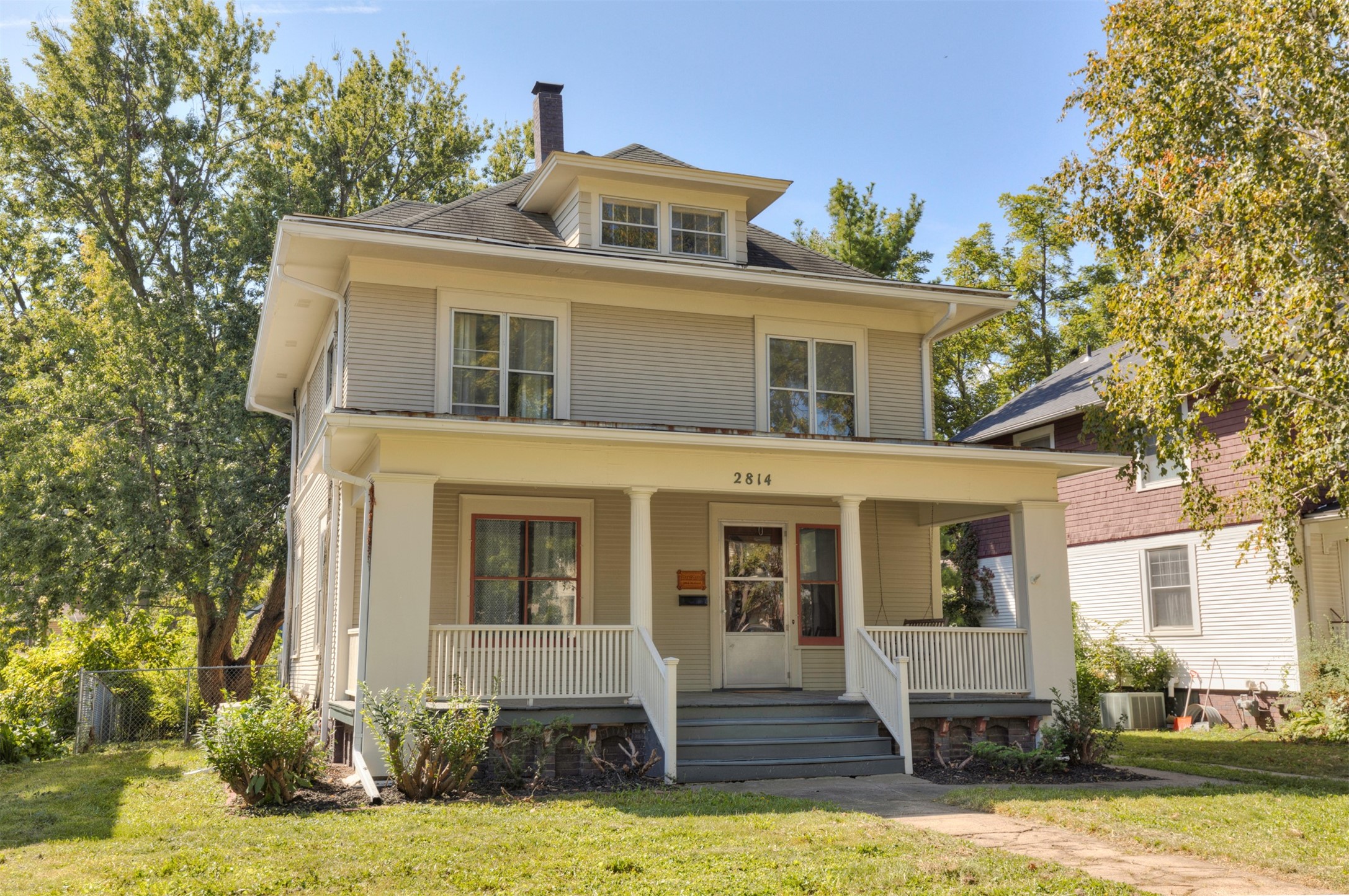 Rutland Ave, Des Moines, IA 50311
