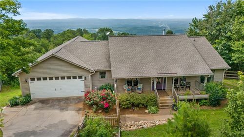 215 Lavender Trl Nw, Rome, GA, 30165-8486 | Card Image