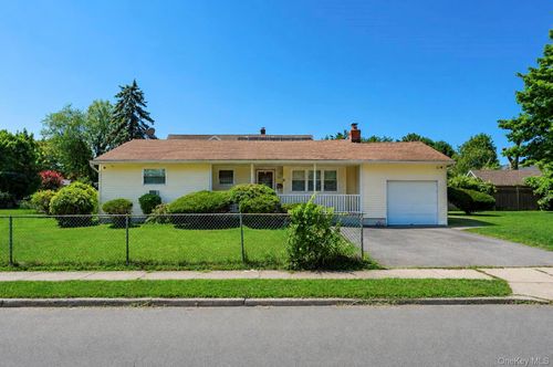 46 Marshall Ave, Brentwood, NY, 11717-3426 | Card Image