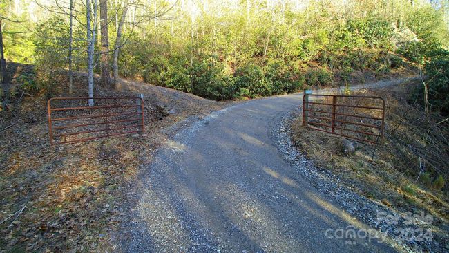 000 Stone Pillow Rd, Home with 0 bedrooms, 0 bathrooms and null parking in Tuckasegee NC | Image 10