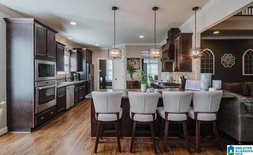 385 Grey Oaks Dr, PELHAM, AL, 35124-2491 | Card Image