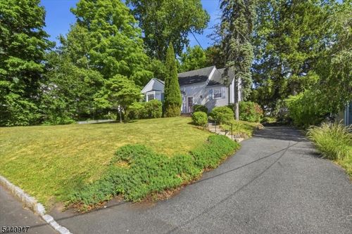 112 Fairview Ave, West Orange, NJ, 07052-2612 | Card Image