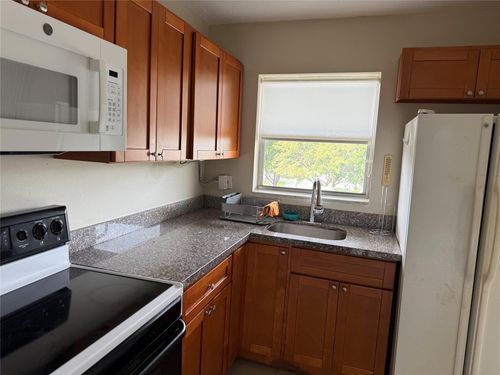 307-8135 Sunrise Lakes Blvd, Sunrise, FL, 33322-1500 | Card Image