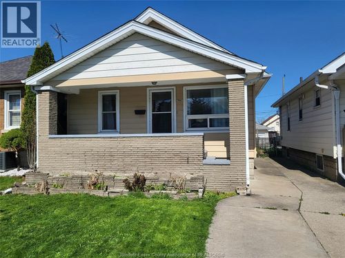 1682 Elsmere Avenue, Windsor, ON, N8X4H4 | Card Image