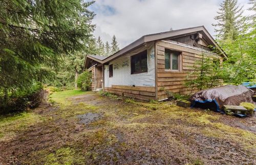 9565 Moraine Way, Juneau, AK, 99801 | Card Image
