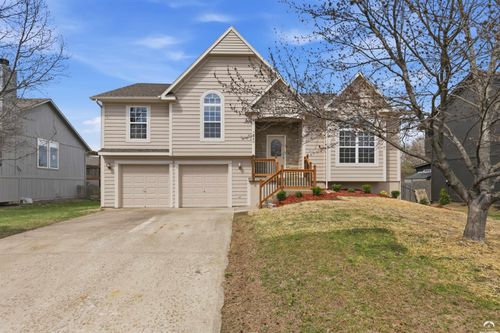 640 N Walnut St, Gardner, KS, 66030-1810 | Card Image