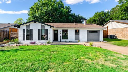 906 Pleasant Valley Rd, Garland, TX, 75040-4800 | Card Image