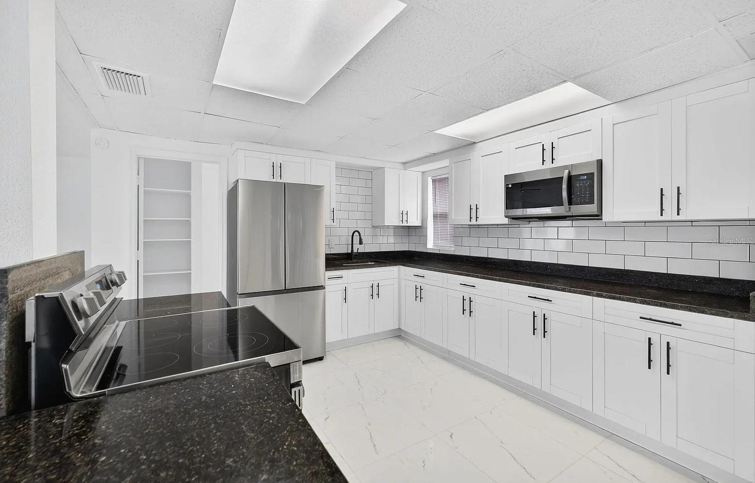 Residential Lease in GULFPORT 4