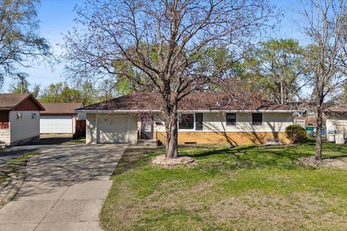 3124 65th Ave N, Brooklyn Center, MN, 55429-2243 | Card Image