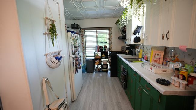 815 Crescent | Image 5