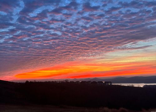 33911 Lakeview West Dr, Roland, AR, 72135-8929 | Card Image