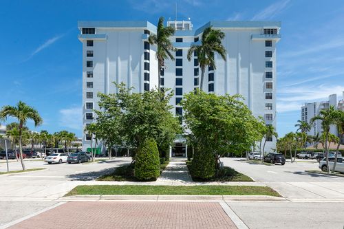 apt-105-3800 Washington Rd, West Palm Beach, FL, 33405-2369 | Card Image
